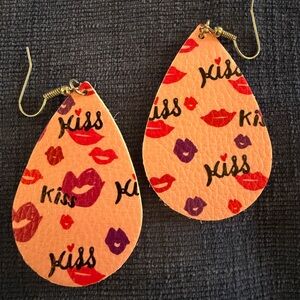 Valentine’s Day Kiss Earrings